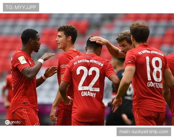 拜仁慕尼黑5-0横扫圣保利，联赛进球数破105球创德甲历史纪录